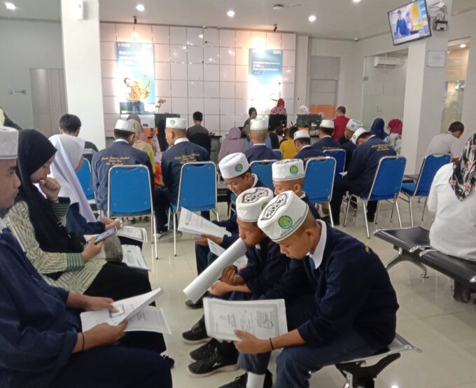 Negara Hadir! PIP Bantu Santri As'adiyah Galung Beru Ringankan Biaya Pendidikan Negara Hadir! PIP Bantu Santri As'adiyah Galung Beru Ringankan Biaya Pendidikan