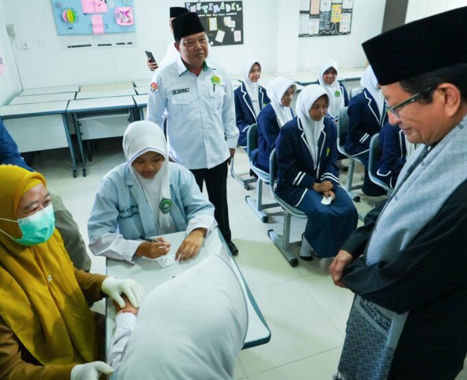 Menag Syukuri Inisiatif Presiden Prabowo untuk Santri Menag Syukuri Inisiatif Presiden Prabowo untuk Santri