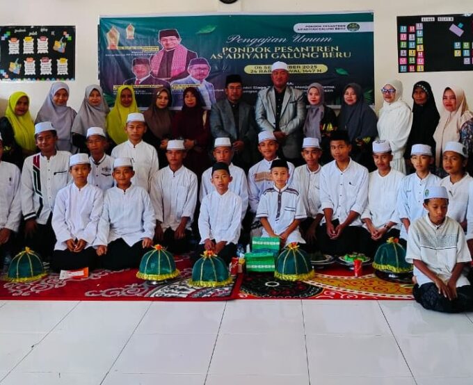 Pesantren Pabrik Peradaban, KH. Muhammad Subhan: Santri Tak Ada yang Bodoh Pesantren Pabrik Peradaban, KH. Muhammad Subhan: Santri Tak Ada yang Bodoh