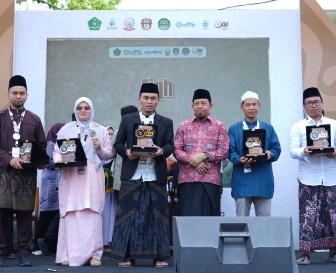 Indonesia dan Malaysia Raih Juara Umum di MQK Internasional 2025 di Wajo Indonesia dan Malaysia Raih Juara Umum di MQK Internasional 2025 di Wajo