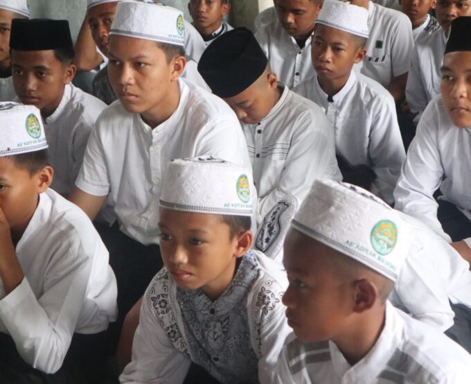 Sambut Hari Santri, As’adiyah Galung Beru Gelar Khataman Quran 30 Juz Sambut Hari Santri, As’adiyah Galung Beru Gelar Khataman Quran 30 Juz