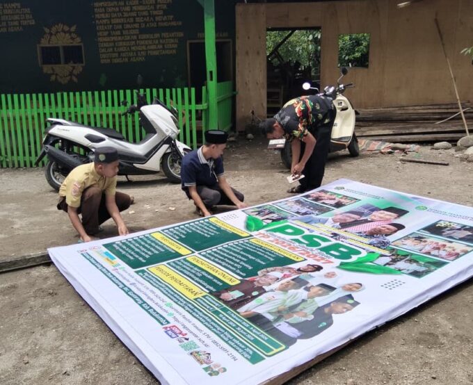 Spanduk Terpasang, Pondok Pesantren As’adiyah Galung Beru Diserbu Calon Santri